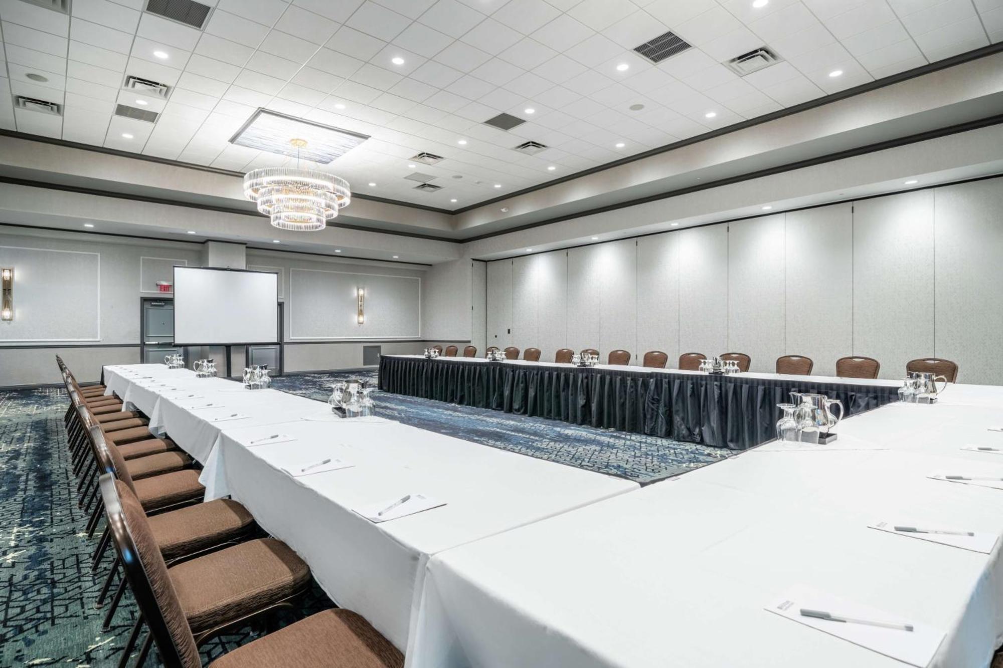 Hilton Garden Inn Pittsburgh/Southpointe Canonsburg Екстер'єр фото